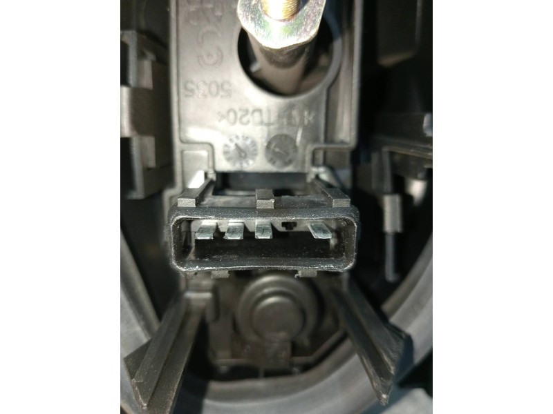 Recambio de piloto trasero izquierdo para peugeot 406 break (s1/s2) 2.0 hdi referencia OEM IAM   