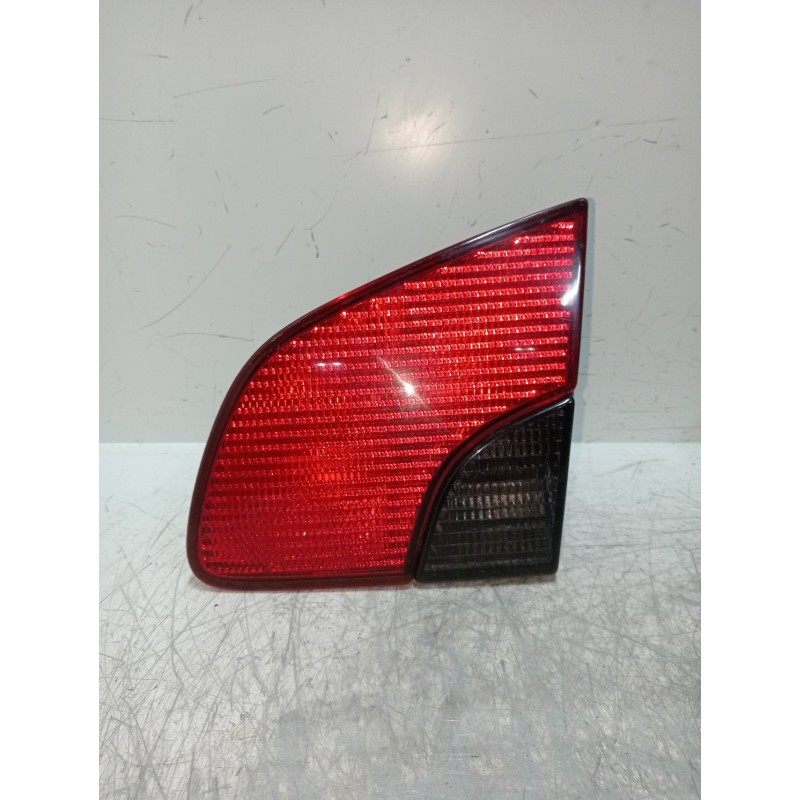 Recambio de piloto trasero derecho interior para peugeot 406 break (s1/s2) 2.0 hdi referencia OEM IAM   