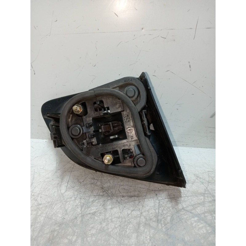 Recambio de piloto trasero derecho interior para peugeot 406 break (s1/s2) 2.0 hdi referencia OEM IAM   