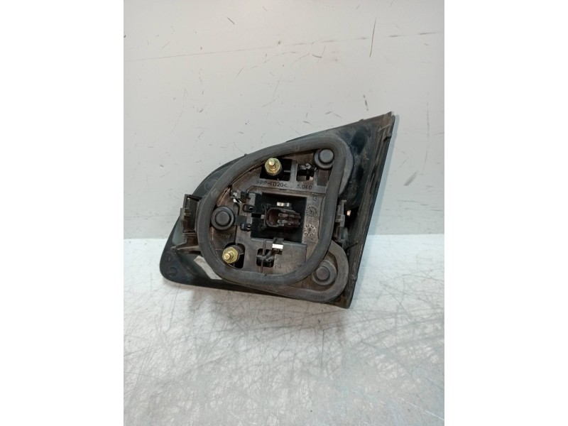 Recambio de piloto trasero izquierdo interior para peugeot 406 break (s1/s2) 2.0 hdi referencia OEM IAM   