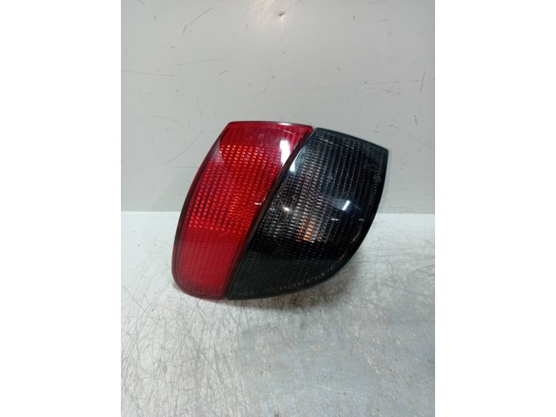 Recambio de piloto trasero izquierdo para peugeot 406 break (s1/s2) 2.0 hdi referencia OEM IAM   