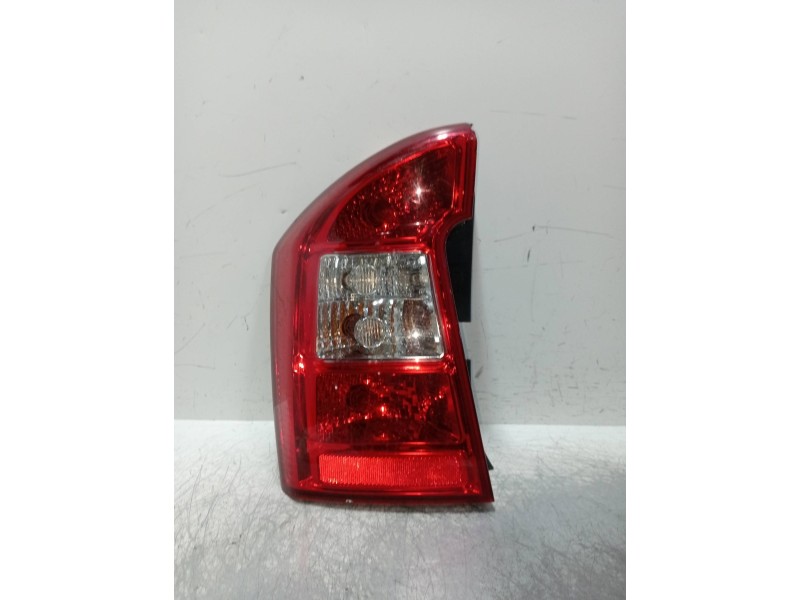 Recambio de piloto trasero izquierdo para kia carens (un) 2.0 crdi referencia OEM IAM   