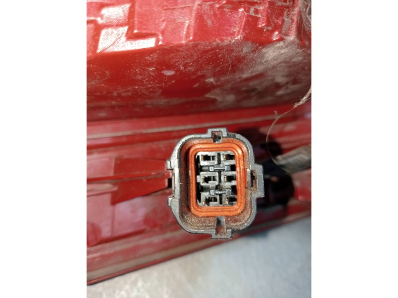 Recambio de piloto trasero izquierdo para kia carens (un) 2.0 crdi referencia OEM IAM   