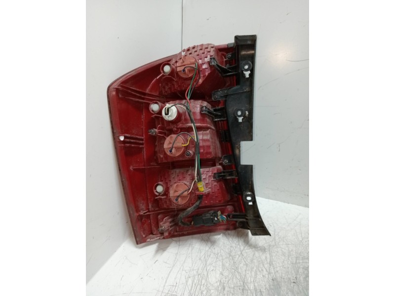 Recambio de piloto trasero derecho para kia carens (un) active referencia OEM IAM   