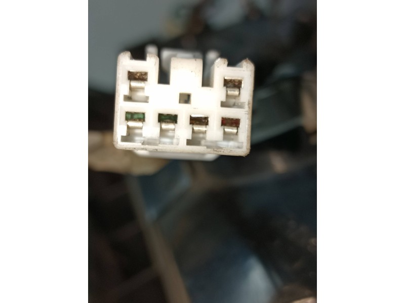 Recambio de piloto trasero izquierdo para kia carens 1.8 cat referencia OEM IAM   