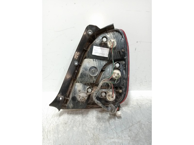 Recambio de piloto trasero izquierdo para kia carens 1.8 cat referencia OEM IAM   