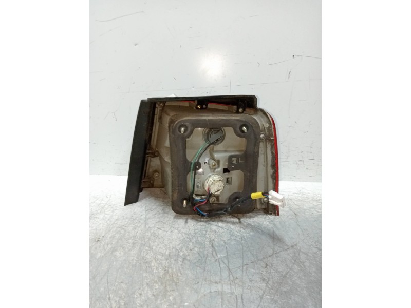 Recambio de piloto trasero izquierdo para kia carens 2.0 turbodiesel cat referencia OEM IAM   