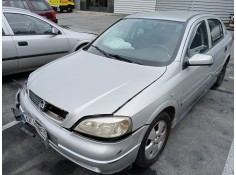opel astra g berlina del año 2000
