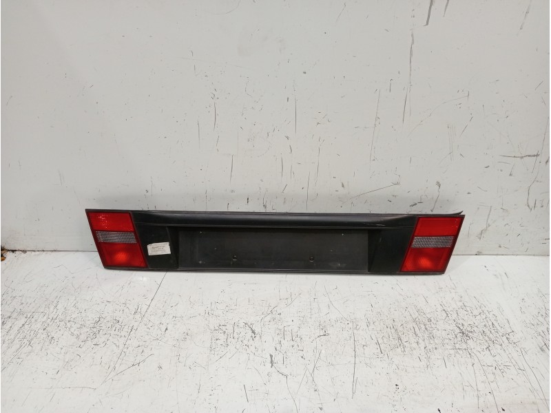 Recambio de piloto trasero central para lancia delta 2.0 16v cat referencia OEM IAM   