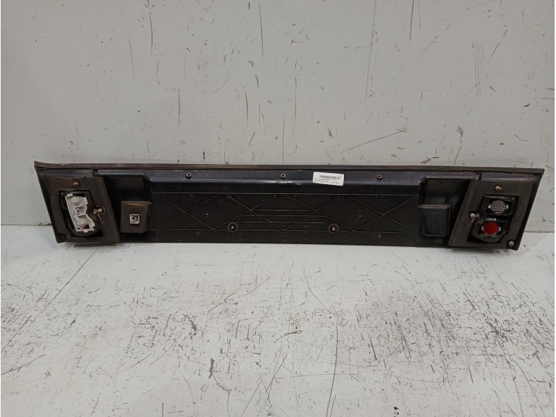 Recambio de piloto trasero central para lancia delta 2.0 16v cat referencia OEM IAM   