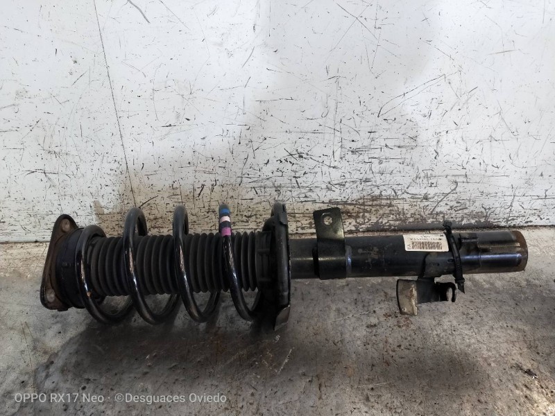 Recambio de amortiguador delantero derecho para ford kuga (cbv) trend referencia OEM IAM 8V4118045EA  