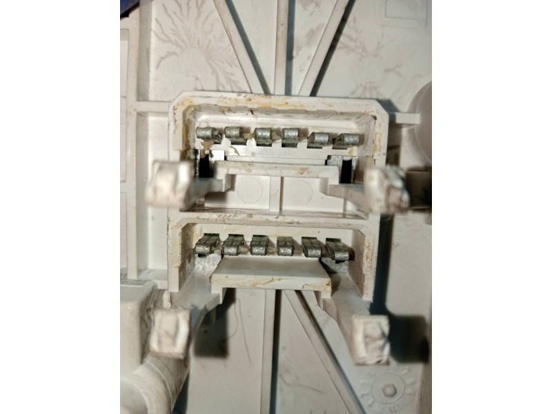 Recambio de piloto trasero derecho para peugeot 605 2.0 cat referencia OEM IAM   