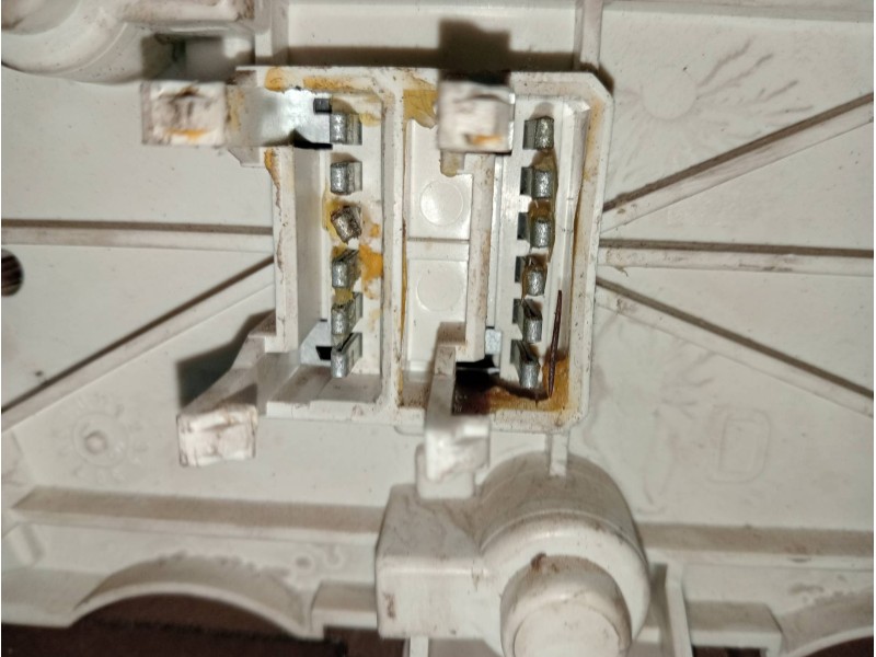 Recambio de piloto trasero derecho para peugeot 605 sli referencia OEM IAM   