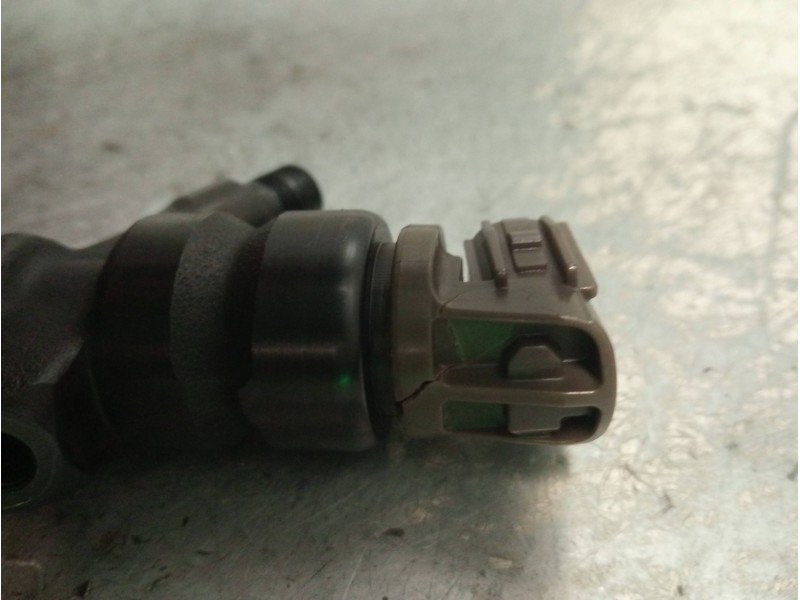 Recambio de inyector para toyota land cruiser (j15) basis referencia OEM IAM 2367030170 04S01936 