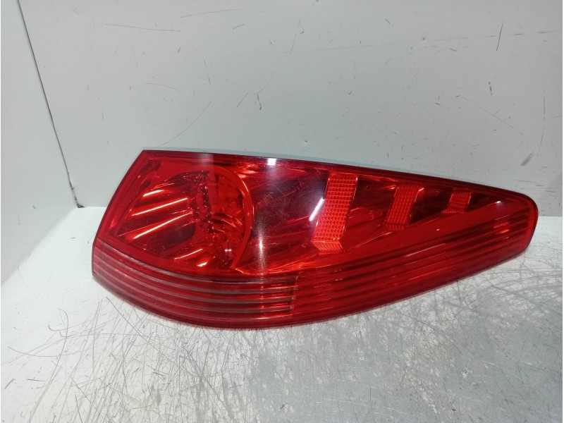 Recambio de piloto trasero derecho para peugeot 607 (s2) titanio referencia OEM IAM   