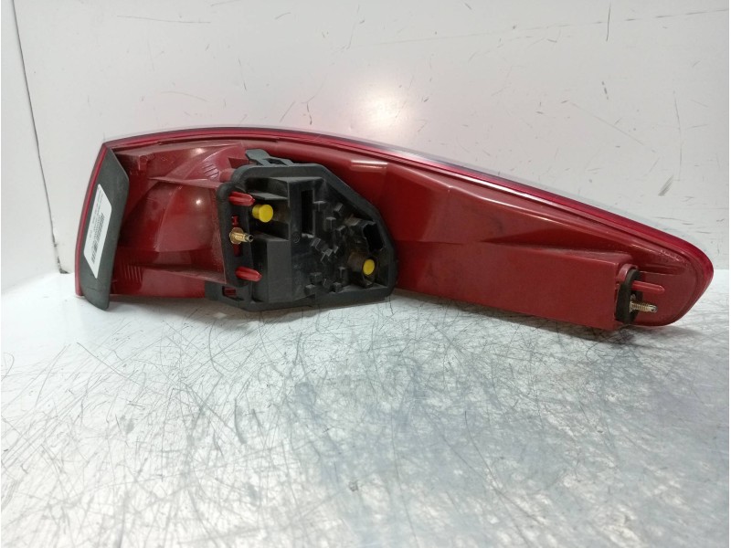 Recambio de piloto trasero izquierdo para peugeot 607 (s2) titanio referencia OEM IAM   