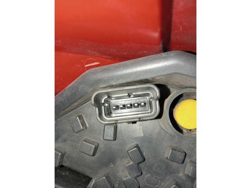 Recambio de piloto trasero izquierdo para peugeot 607 (s2) titanio referencia OEM IAM   