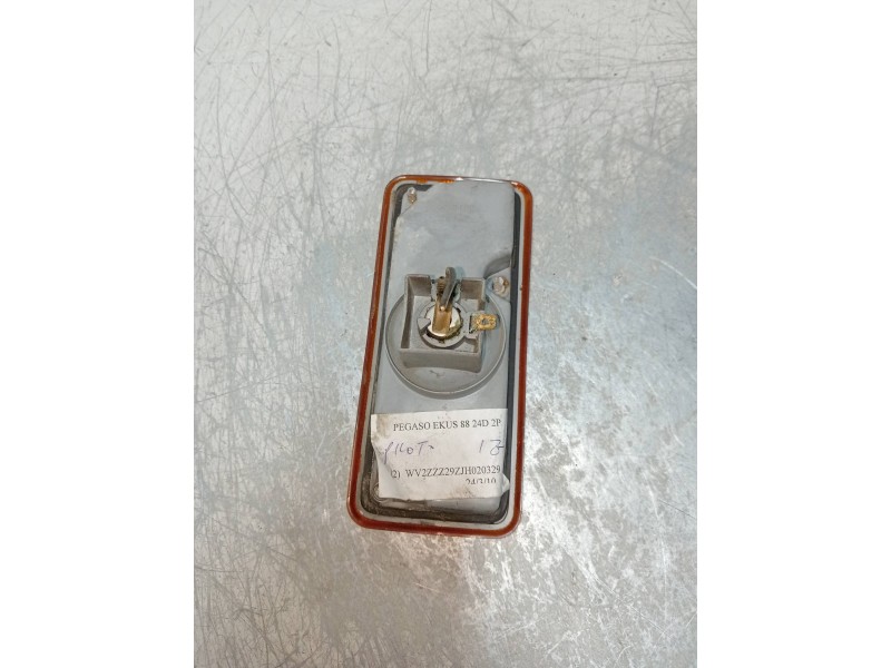 Recambio de piloto delantero izquierdo para pegaso ekus 2.4d referencia OEM IAM   
