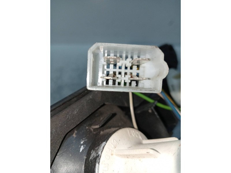 Recambio de piloto trasero derecho para piaggio (vespa) porter - combi referencia OEM IAM   