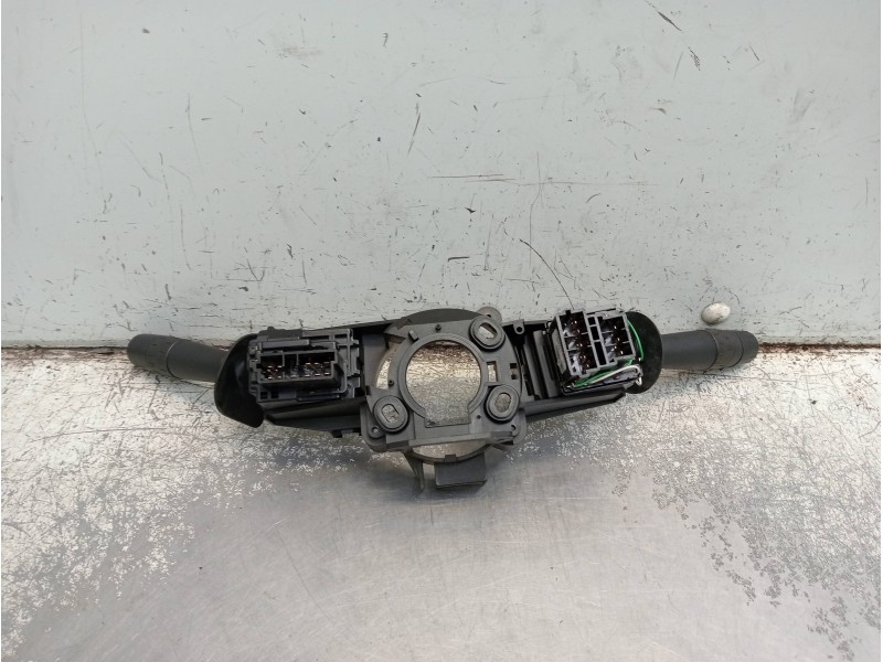 Recambio de mando luces para citroen xantia berlina 1.9 td seduction referencia OEM IAM 9630006480  