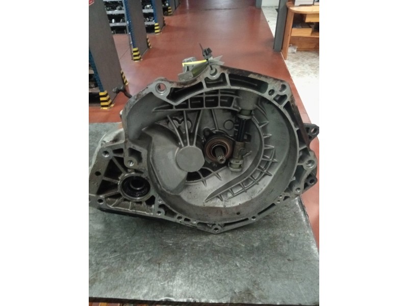 Recambio de caja cambios para opel corsa b base (e) referencia OEM IAM F13C374 10171 
