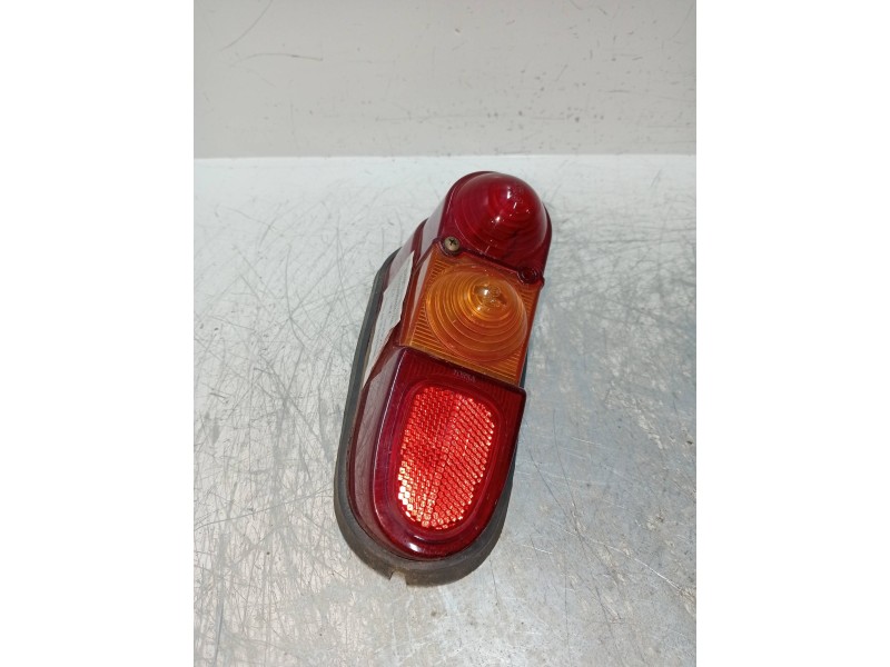 Recambio de piloto trasero izquierdo para renault 4 berlina/familiar/furgoneta 1.1 referencia OEM IAM    Recambio de piloto trasero izquierdo para renault 4 berlina/familiar/furgoneta 1.1 referencia OEM IAM