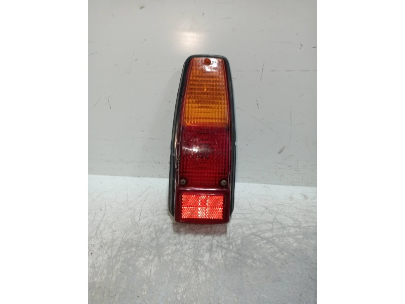 Recambio de piloto trasero derecho para renault 8 1.1 referencia OEM IAM    Recambio de piloto trasero derecho para renault 8 1.1 referencia OEM IAM