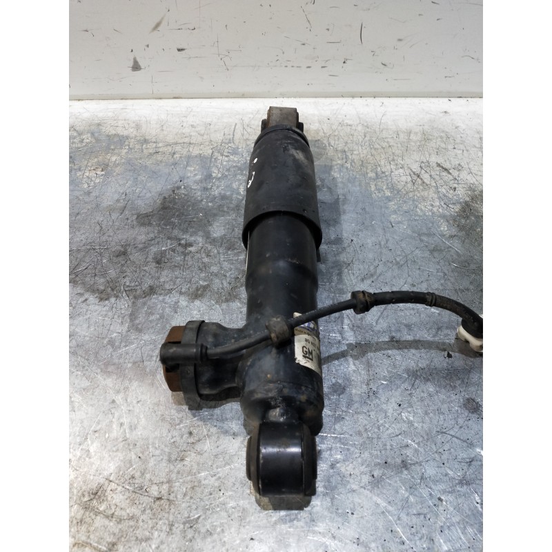 Recambio de amortiguador trasero izquierdo para opel zafira b 1.9 16v cdti cat (z 19 dth / lrd) referencia OEM IAM 13198717 4424