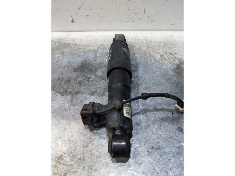 Recambio de amortiguador trasero izquierdo para opel zafira b 1.9 16v cdti cat (z 19 dth / lrd) referencia OEM IAM 13198717 4424