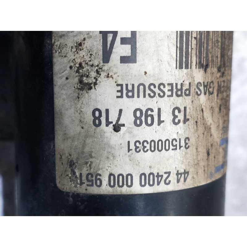 Recambio de amortiguador trasero derecho para opel zafira b 1.9 16v cdti cat (z 19 dth / lrd) referencia OEM IAM 13198718 442400