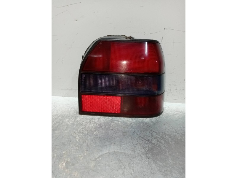 Recambio de piloto trasero derecho para renault 19 (b/c/l53) 1.7 77 kw referencia OEM IAM   