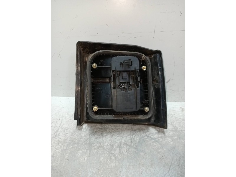 Recambio de piloto trasero izquierdo para renault 21 berlina (b/l48) 2.1 turbodiesel referencia OEM IAM   