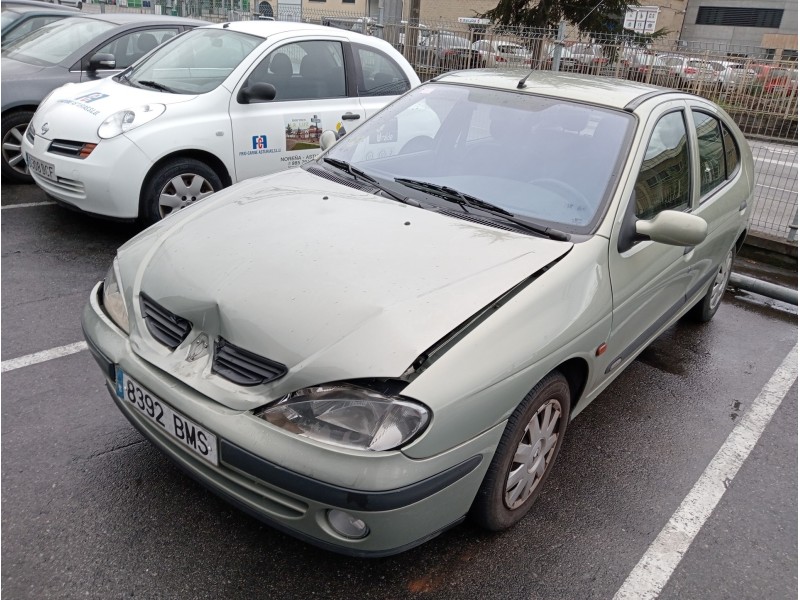 renault megane i fase 2 berlina (ba0) del año 2001