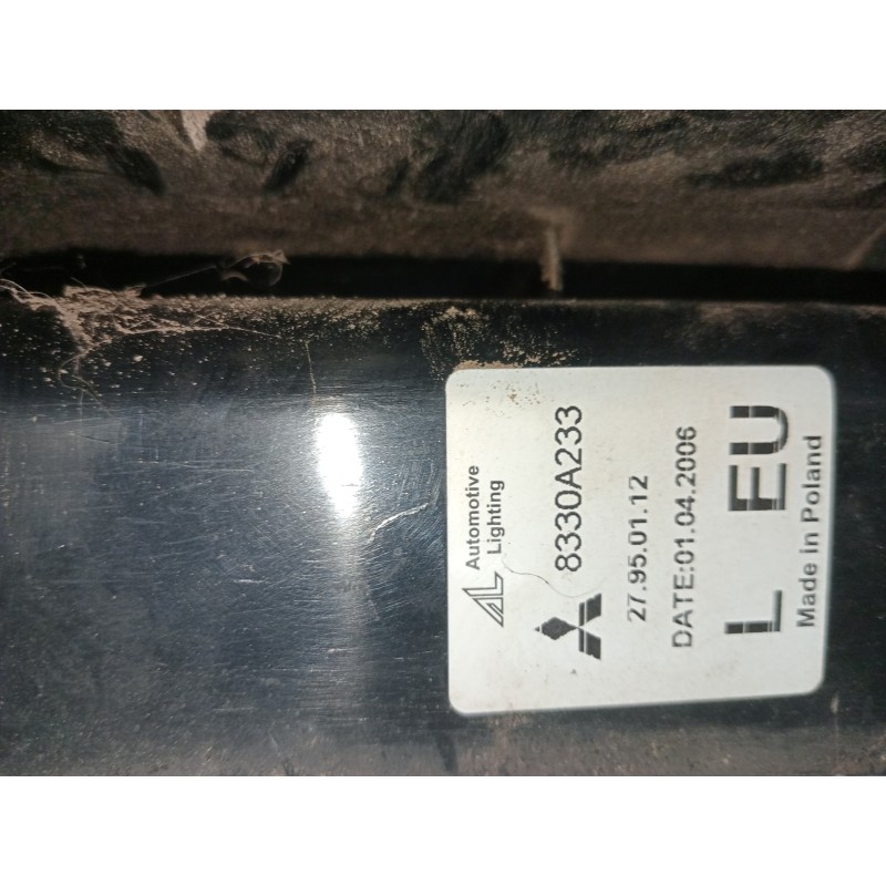 Recambio de piloto trasero izquierdo para mitsubishi colt berlina 5 (z30a) 1.1 cat referencia OEM IAM 8330A233 27950112 