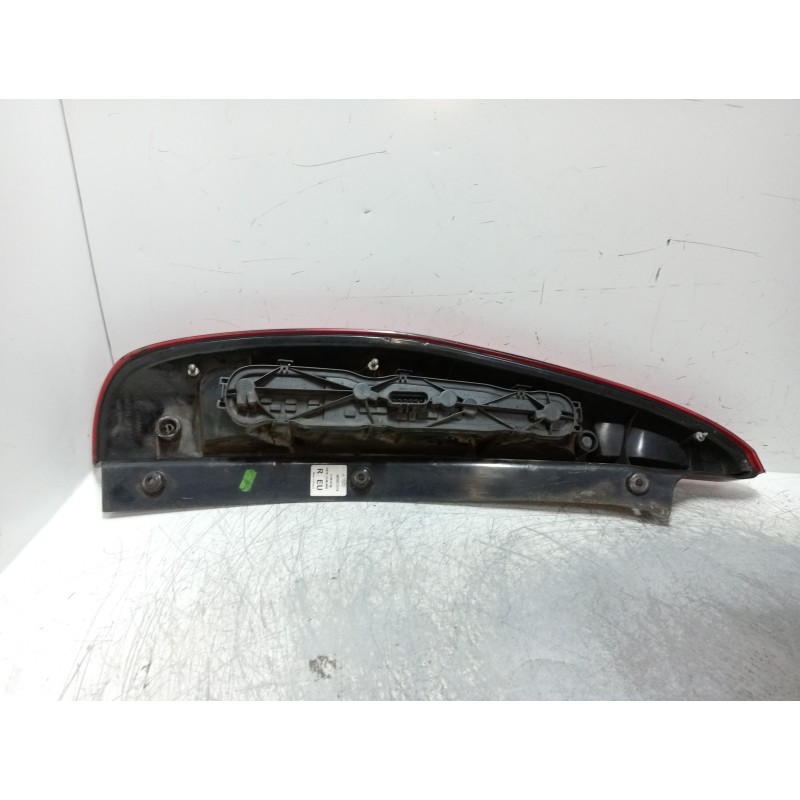 Recambio de piloto trasero derecho para mitsubishi colt berlina 5 (z30a) 1.5 di-d instyle (d) referencia OEM IAM 27950204 MR9573