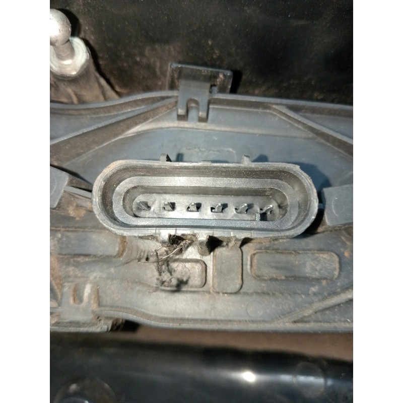 Recambio de piloto trasero derecho para mitsubishi colt berlina 5 (z30a) 1.5 di-d instyle (d) referencia OEM IAM 27950204 MR9573