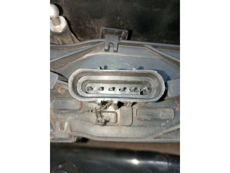 Recambio de piloto trasero derecho para mitsubishi colt berlina 5 (z30a) 1.5 di-d instyle (d) referencia OEM IAM 27950204 MR9573