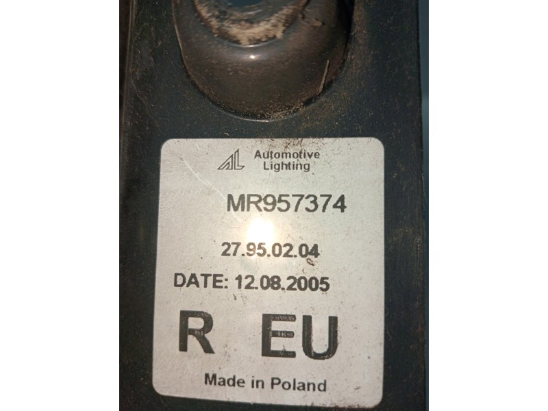 Recambio de piloto trasero derecho para mitsubishi colt berlina 5 (z30a) 1.5 di-d instyle (d) referencia OEM IAM 27950204 MR9573
