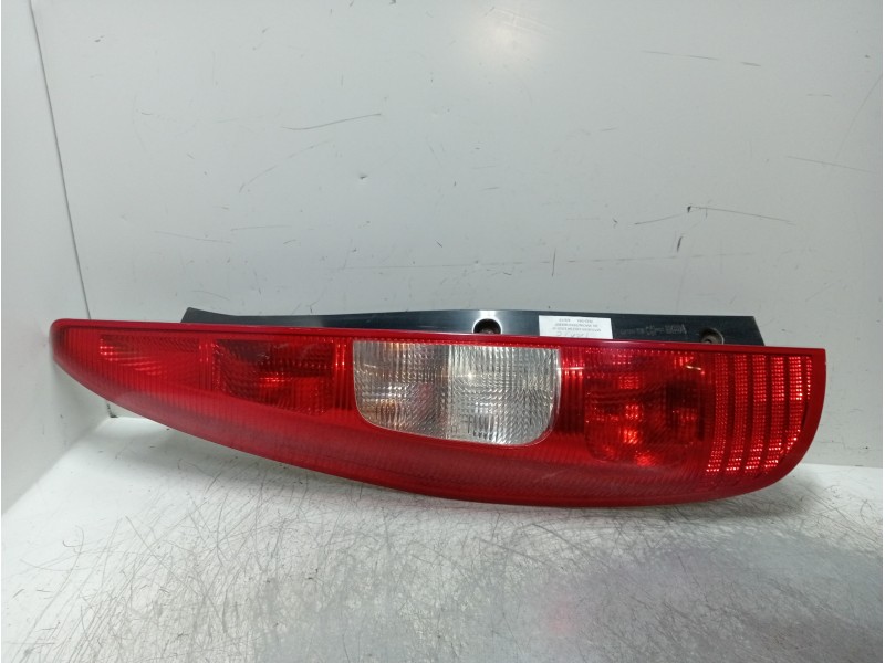 Recambio de piloto trasero izquierdo para mitsubishi colt berlina 5 (z30a) 1.5 di-d instyle (d) referencia OEM IAM 27950102  