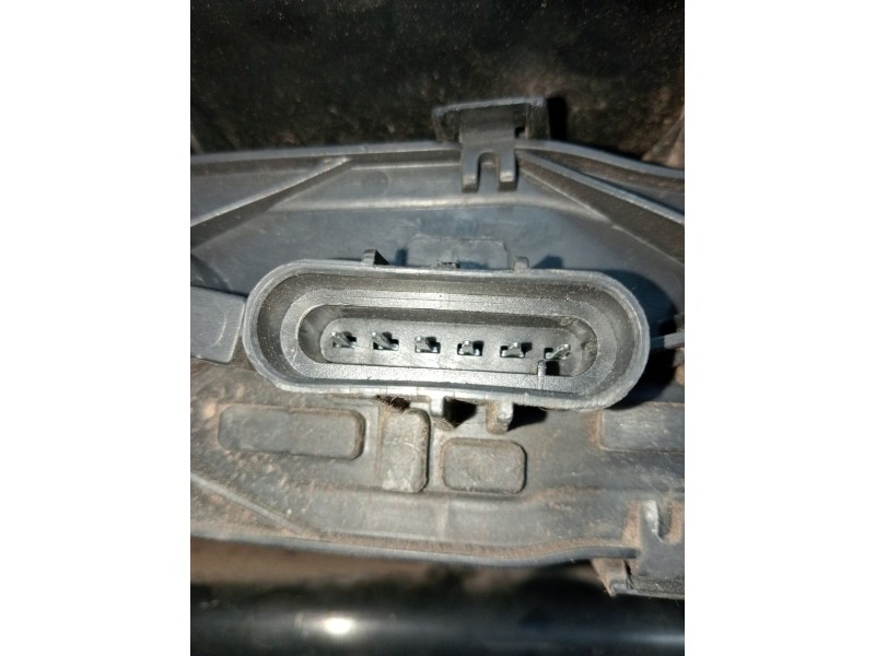 Recambio de piloto trasero izquierdo para mitsubishi colt berlina 5 (z30a) 1.5 di-d instyle (d) referencia OEM IAM 27950102  