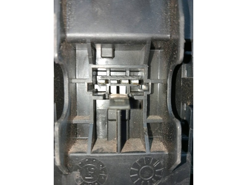 Recambio de piloto trasero izquierdo para renault 21 berlina (b/l48) 2.1 diesel referencia OEM IAM   