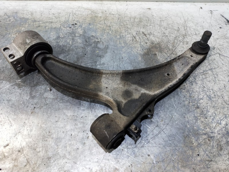 Recambio de brazo suspension inferior delantero izquierdo para opel insignia sports tourer cosmo referencia OEM IAM   