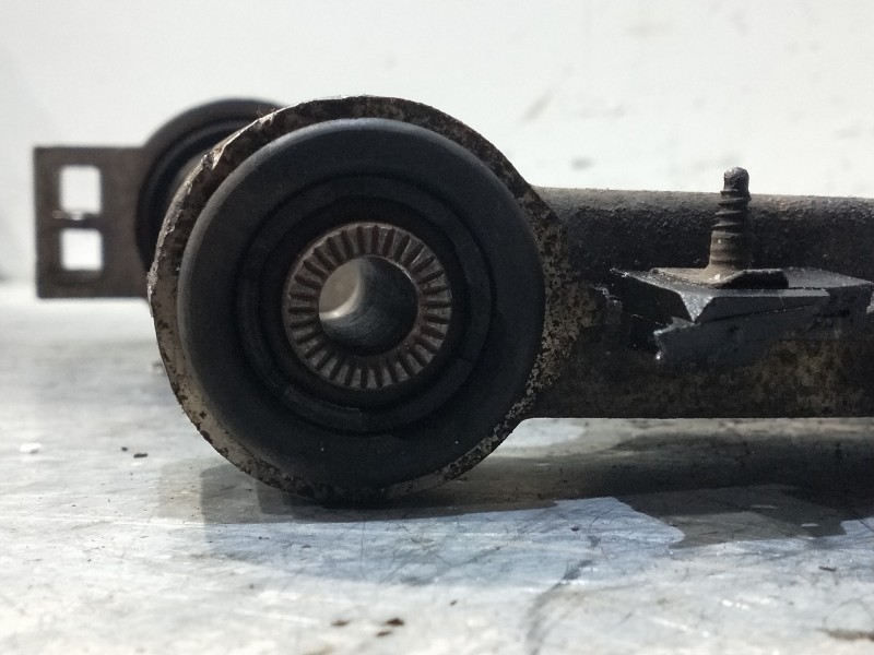 Recambio de brazo suspension inferior delantero izquierdo para opel insignia sports tourer cosmo referencia OEM IAM   