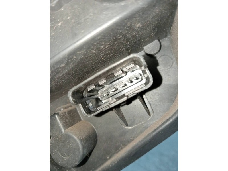 Recambio de piloto trasero izquierdo para renault clio iii confort expression referencia OEM IAM   