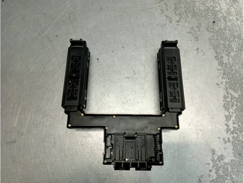 Recambio de mando elevalunas delantero izquierdo para mercedes clase c (w202) familiar 250 t turbodiesel (202.188) referencia OE