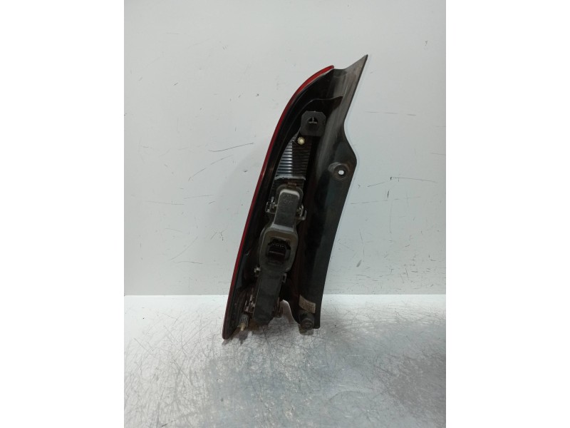 Recambio de piloto trasero derecho para renault espace iv (jk0) grand espace expression referencia OEM IAM 8200027152  