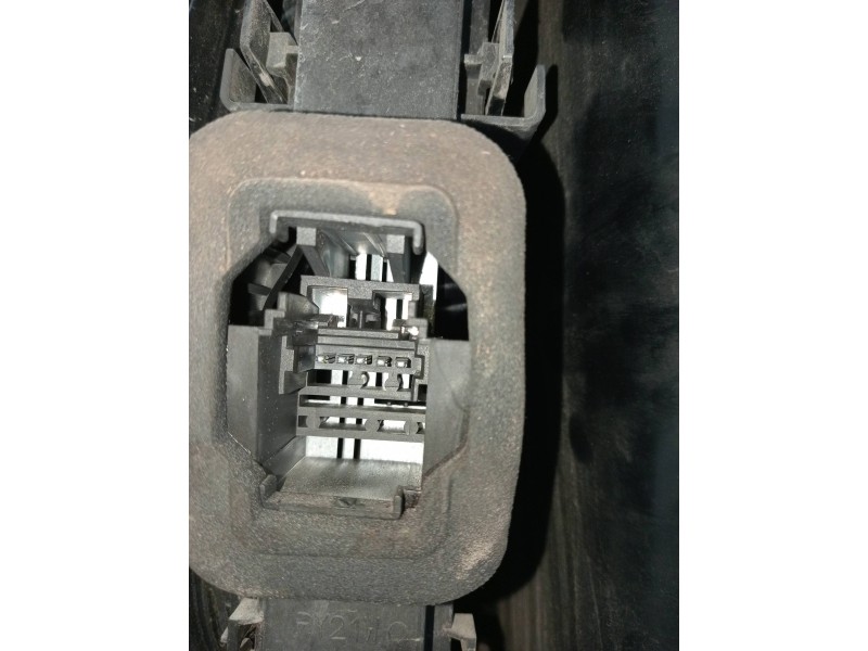 Recambio de piloto trasero derecho para renault espace iv (jk0) grand espace expression referencia OEM IAM 8200027152  