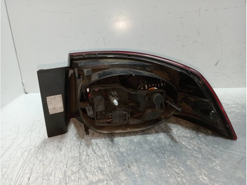 Recambio de piloto trasero izquierdo para renault laguna ii (bg0) expression referencia OEM IAM   