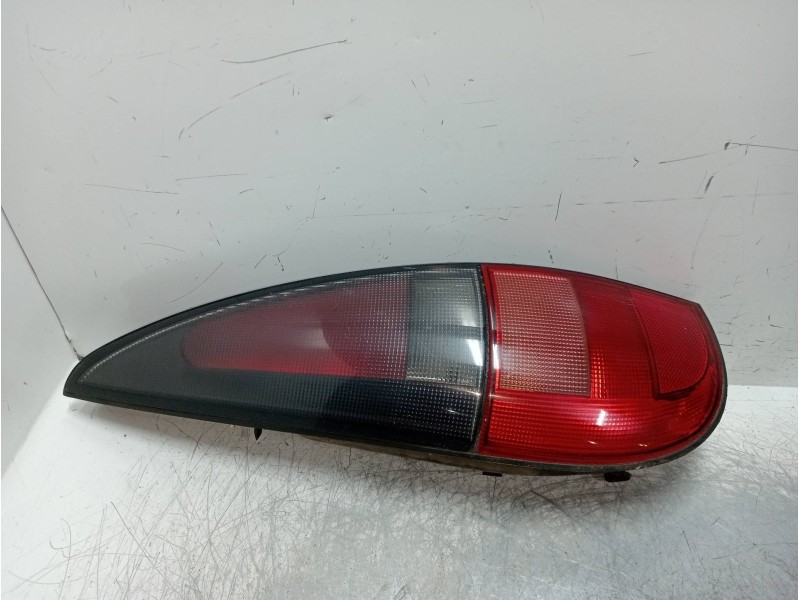 Recambio de piloto trasero izquierdo para renault laguna grandtour (k56) referencia OEM IAM   
