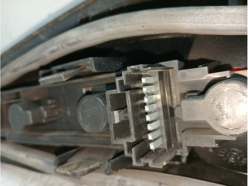 Recambio de piloto trasero izquierdo para renault laguna grandtour (k56) referencia OEM IAM   